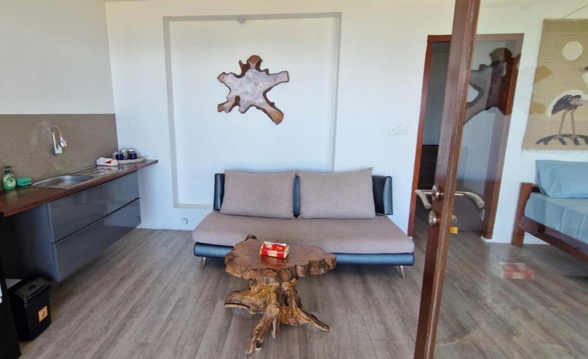 Castaway Surf Retreat 1 호텔 Sekongkang 외부 사진